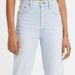 Levi’s Ribcage Ankle Straight Jeans